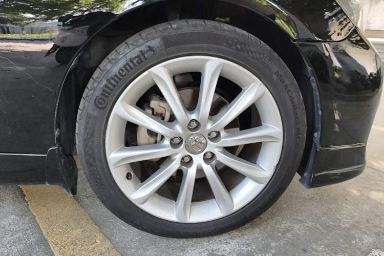 Used Toyota Reiz 2012 2.5V Fengdu Elite Stylish Edition Right Front Wheel Hub
