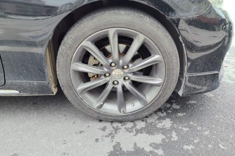 Used Toyota Reiz 2012 2.5V Fengdu Elite Stylish Edition Right Front Wheel Hub