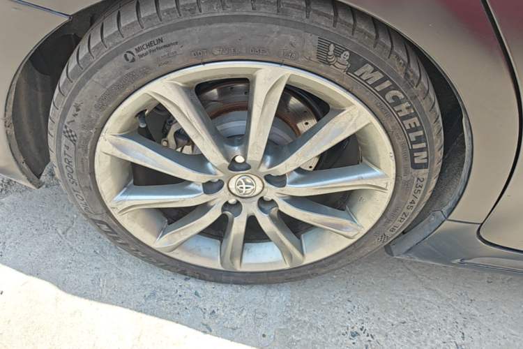 Used Toyota Reiz 2012 2.5V Fengdu Elite Stylish Edition Right Rear Wheel Hub