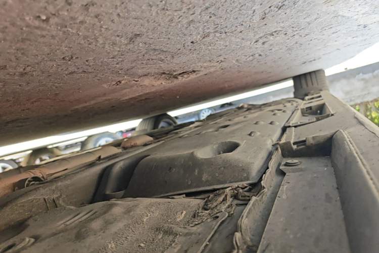 Used Toyota Reiz 2012 2.5V Fengdu Elite Stylish Edition Right Side Sill