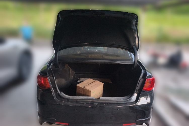Used Toyota Reiz 2012 2.5V Fengdu Elite Stylish Edition Trunk