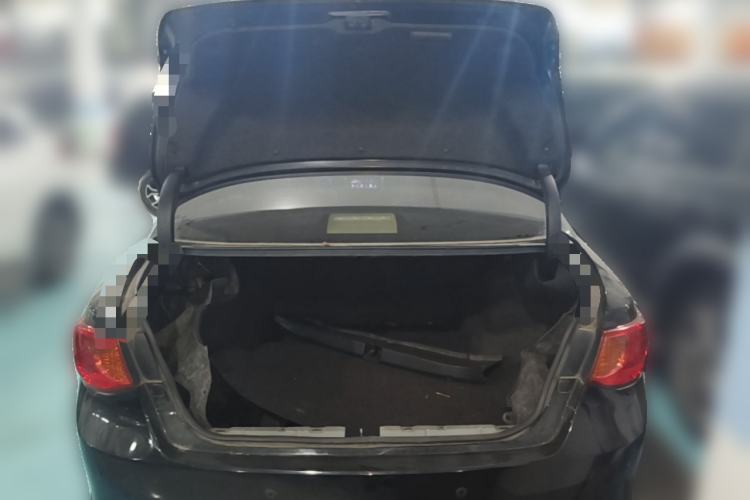 Used Toyota Reiz 2012 2.5V Fengdu Elite Stylish Edition Trunk