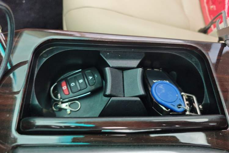 Used Toyota Reiz 2012 2.5V Fengdu Elite Stylish Edition Vehicle Key