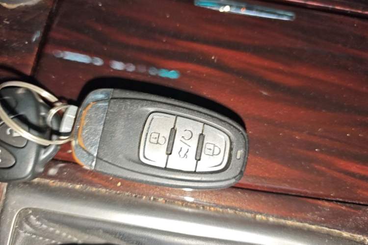Used Toyota Reiz 2012 2.5V Fengdu Elite Stylish Edition Vehicle Key