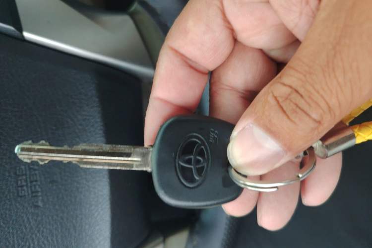 Used Toyota Reiz 2012 2.5V Fengdu Elite Stylish Edition Vehicle Key