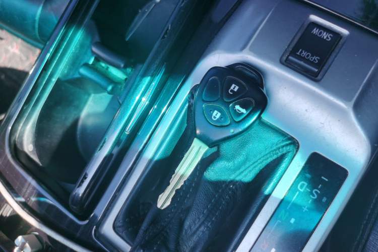 Used Toyota Reiz 2012 2.5V Fengdu Elite Stylish Edition Vehicle Key