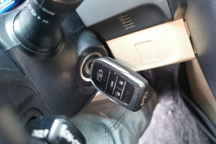 Used Toyota Reiz 2012 2.5V Fengdu Elite Stylish Edition Vehicle Key