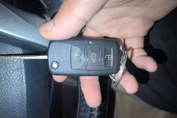 Used Toyota Reiz 2012 2.5V Fengdu Elite Stylish Edition Vehicle Key