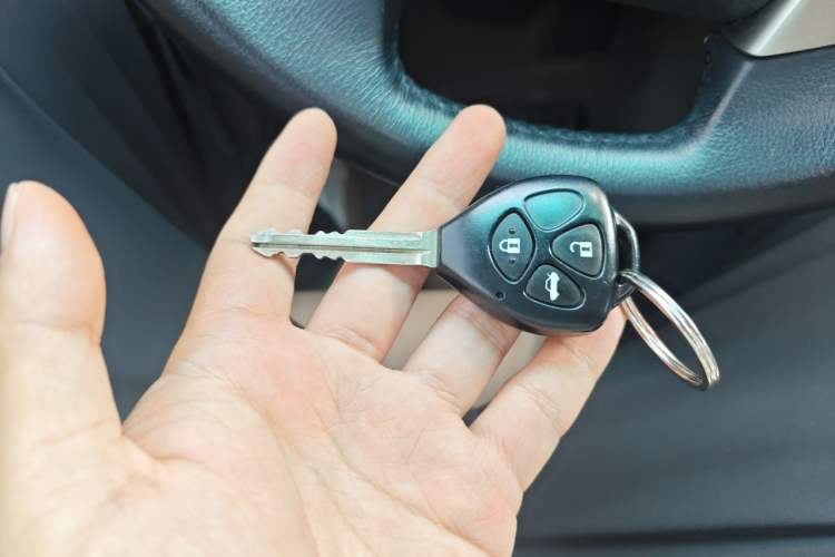 Used Toyota Reiz 2012 2.5V Fengdu Elite Stylish Edition Vehicle Key