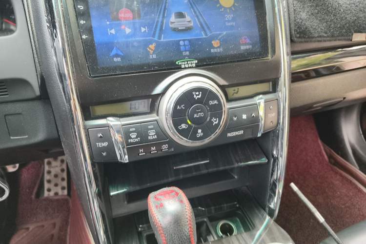 Used Toyota Reiz 2012 2.5V Fengdu Elite Stylish Edition Audio And AC Panel