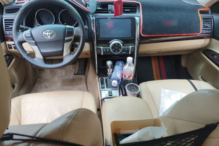 Used Toyota Reiz 2012 2.5V Fengdu Elite Stylish Edition Center Console