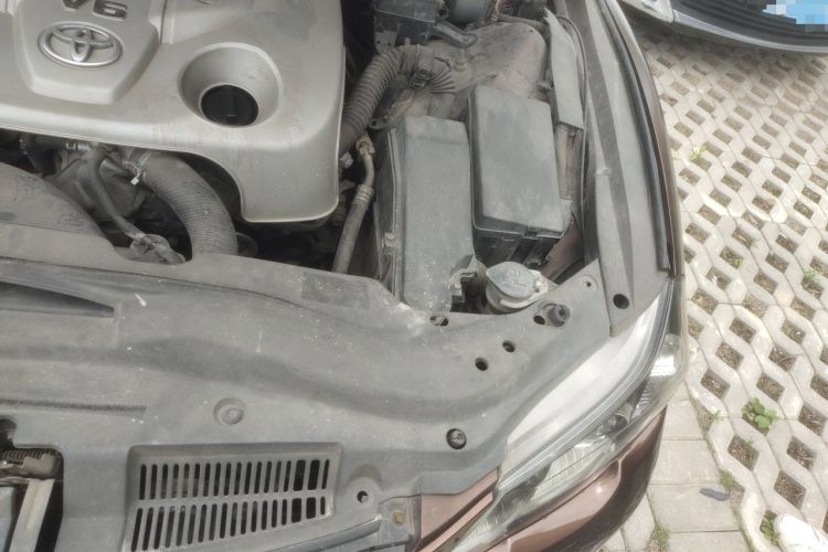 Used Toyota Reiz 2012 2.5V Fengdu Elite Stylish Edition Engine Bay Left