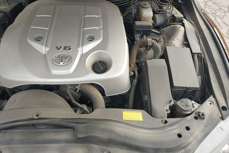Used Toyota Reiz 2012 2.5V Fengdu Elite Stylish Edition Engine Bay Left