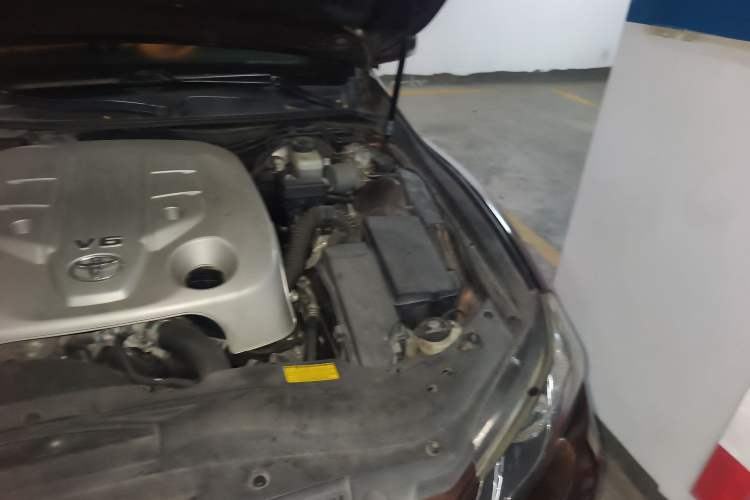 Used Toyota Reiz 2012 2.5V Fengdu Elite Stylish Edition Engine Bay Left
