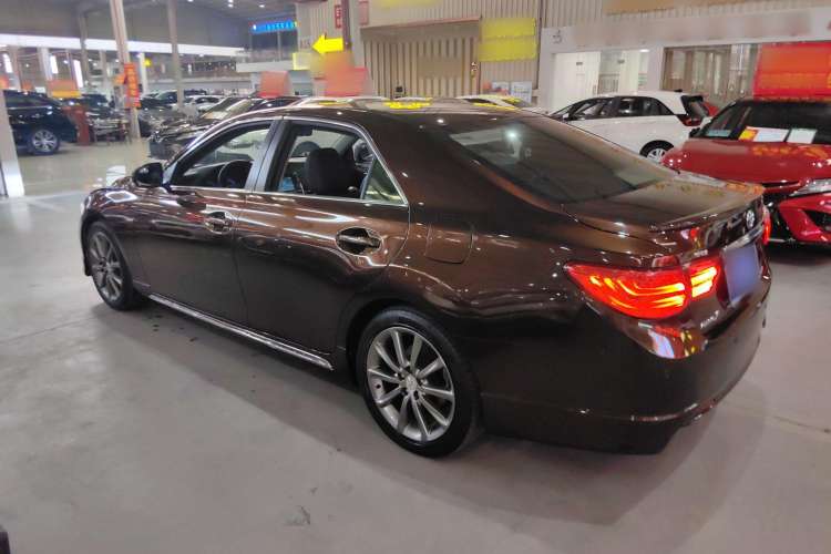 Used Toyota Reiz 2012 2.5V Fengdu Elite Stylish Edition Exterior 1