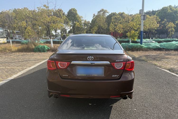 Used Toyota Reiz 2012 2.5V Fengdu Elite Stylish Edition Exterior 4