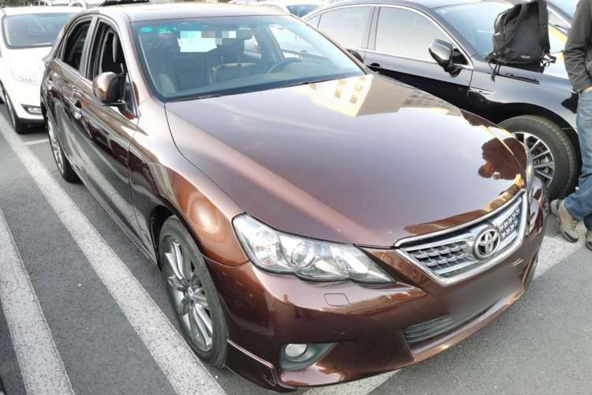Used Toyota Reiz 2012 2.5V Fengdu Elite Stylish Edition Front Right 45 Deg