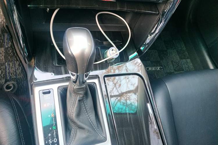 Used Toyota Reiz 2012 2.5V Fengdu Elite Stylish Edition Gear Lever