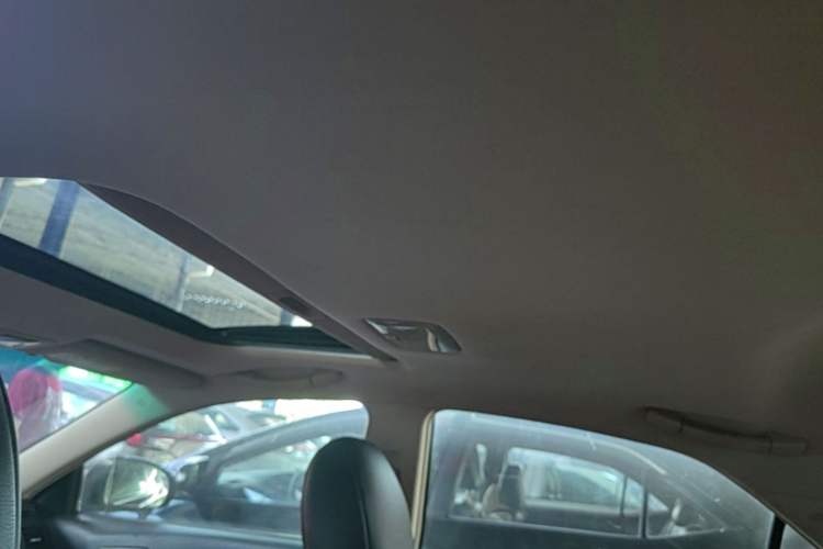 Used Toyota Reiz 2012 2.5V Fengdu Elite Stylish Edition Headliner