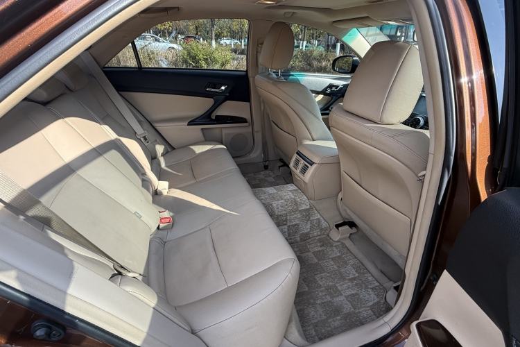 Used Toyota Reiz 2012 2.5V Fengdu Elite Stylish Edition Interior 4