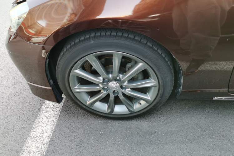 Used Toyota Reiz 2012 2.5V Fengdu Elite Stylish Edition Left Front Wheel Hub
