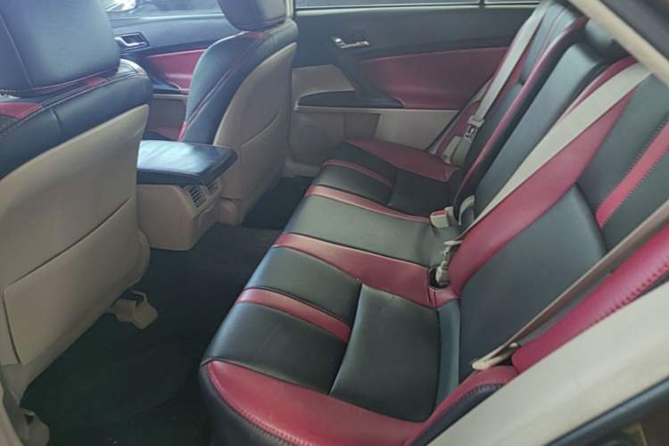 Used Toyota Reiz 2012 2.5V Fengdu Elite Stylish Edition Left Rear Seat