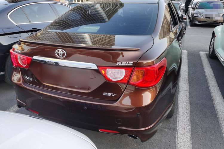 Used Toyota Reiz 2012 2.5V Fengdu Elite Stylish Edition Rear