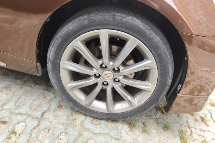 Used Toyota Reiz 2012 2.5V Fengdu Elite Stylish Edition Right Front Wheel Hub