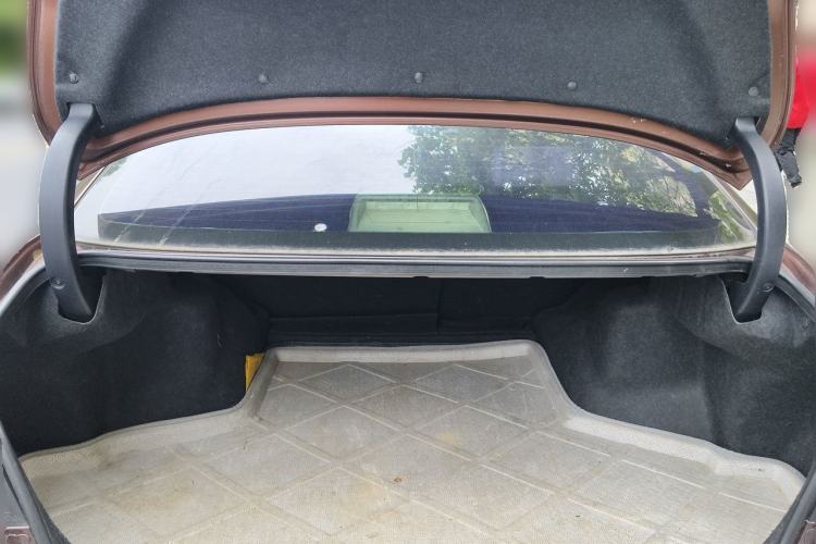 Used Toyota Reiz 2012 2.5V Fengdu Elite Stylish Edition Trunk