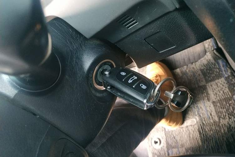 Used Toyota Reiz 2012 2.5V Fengdu Elite Stylish Edition Vehicle Key