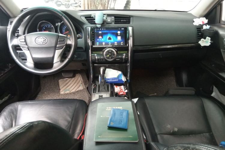 Used Toyota Reiz 2012 2.5V Fengdu Elite Stylish Edition Center Console