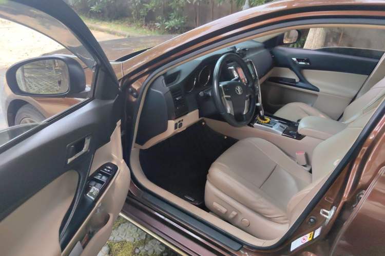 Used Toyota Reiz 2012 2.5V Fengdu Elite Stylish Edition Driver Seat