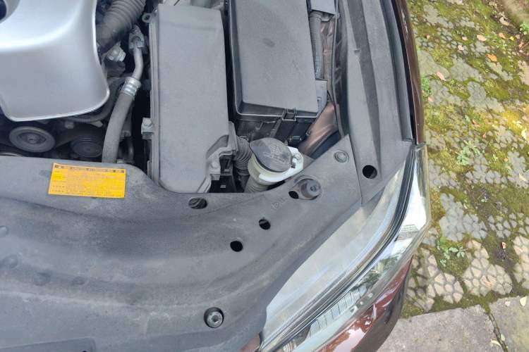 Used Toyota Reiz 2012 2.5V Fengdu Elite Stylish Edition Engine Bay Left