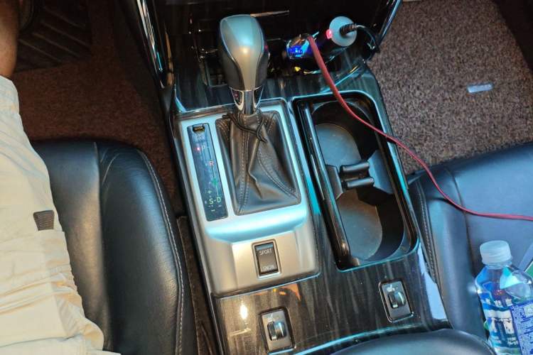 Used Toyota Reiz 2012 2.5V Fengdu Elite Stylish Edition Gear Lever