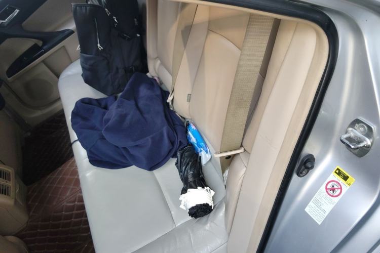 Used Toyota Reiz 2012 2.5V Fengdu Elite Stylish Edition Left Rear Seat