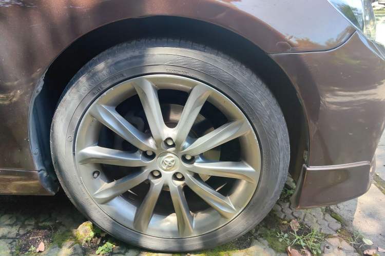 Used Toyota Reiz 2012 2.5V Fengdu Elite Stylish Edition Right Front Wheel Hub