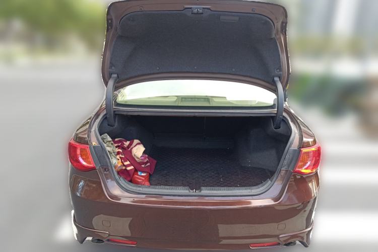 Used Toyota Reiz 2012 2.5V Fengdu Elite Stylish Edition Trunk