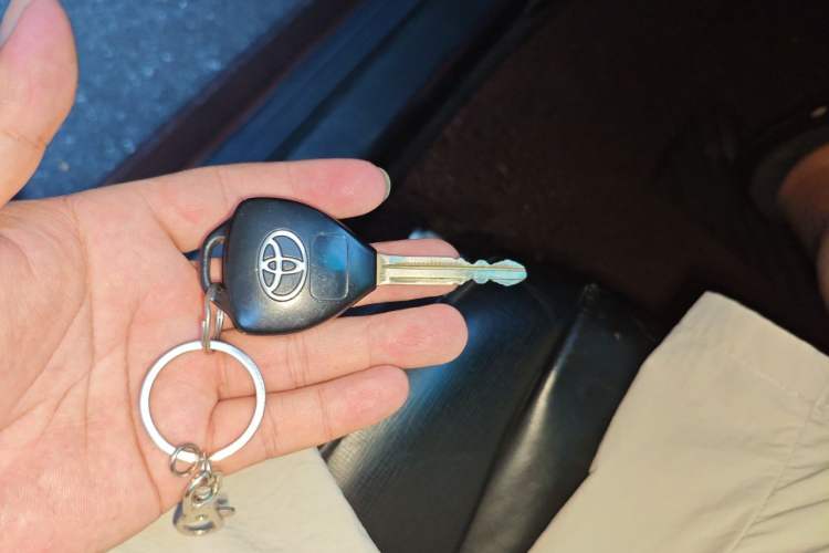 Used Toyota Reiz 2012 2.5V Fengdu Elite Stylish Edition Vehicle Key