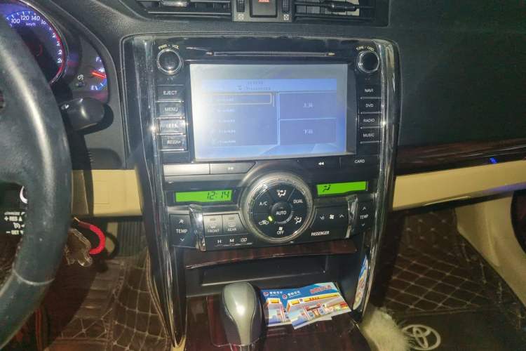 Used Toyota Reiz 2012 2.5V Fengdu Elite Stylish Edition Audio And AC Panel