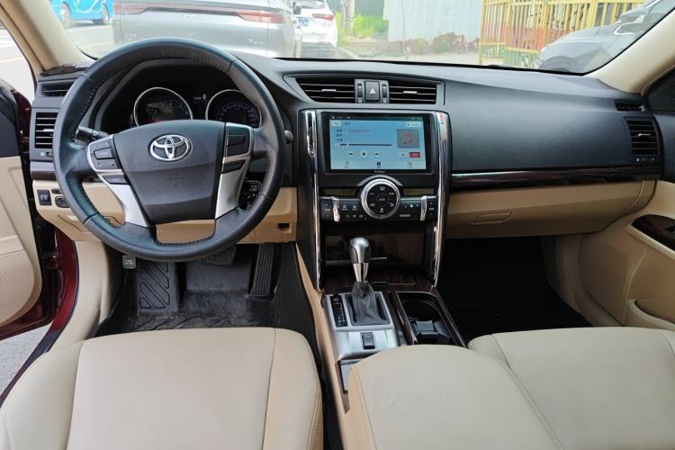 Used Toyota Reiz 2012 2.5V Fengdu Elite Stylish Edition Center Console