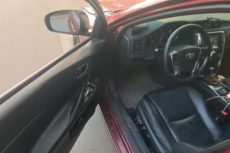 Used Toyota Reiz 2012 2.5V Fengdu Elite Stylish Edition Driver Seat