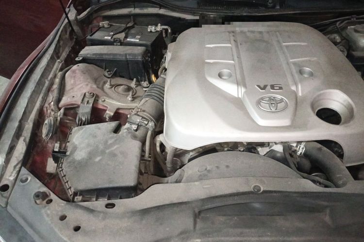 Used Toyota Reiz 2012 2.5V Fengdu Elite Stylish Edition Engine Bay Right