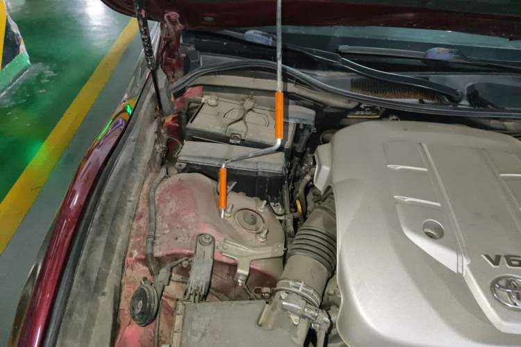 Used Toyota Reiz 2012 2.5V Fengdu Elite Stylish Edition Engine Bay Right