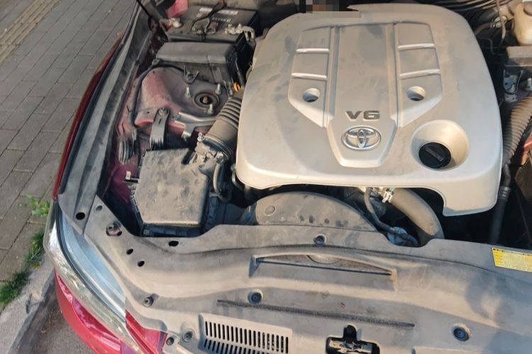Used Toyota Reiz 2012 2.5V Fengdu Elite Stylish Edition Engine Bay Right