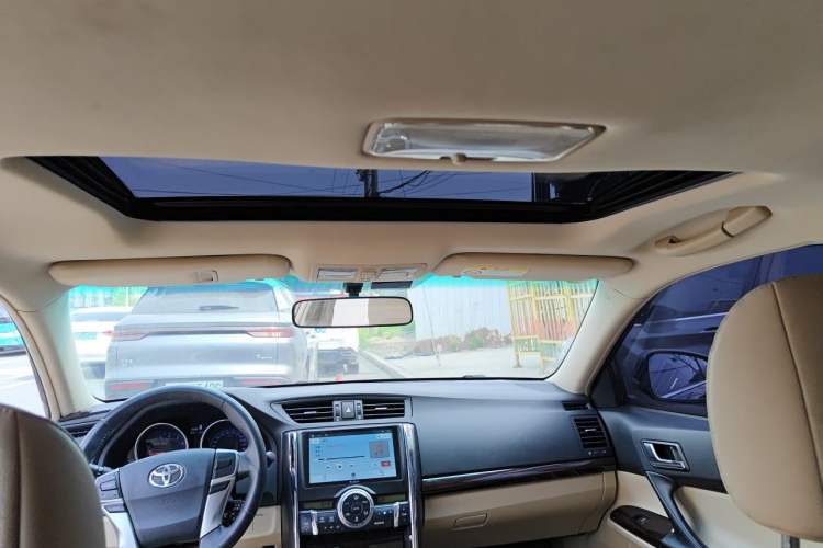 Used Toyota Reiz 2012 2.5V Fengdu Elite Stylish Edition Headliner
