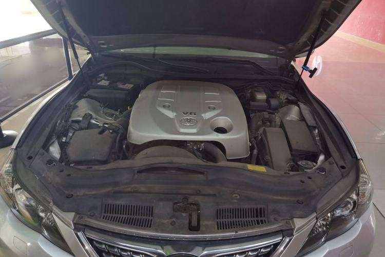 Used Toyota Reiz 2012 2.5V Fengdu Elite Stylish Edition Engine Bay