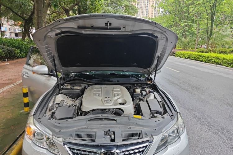 Used Toyota Reiz 2012 2.5V Fengdu Elite Stylish Edition Engine Bay
