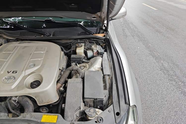 Used Toyota Reiz 2012 2.5V Fengdu Elite Stylish Edition Engine Bay Left