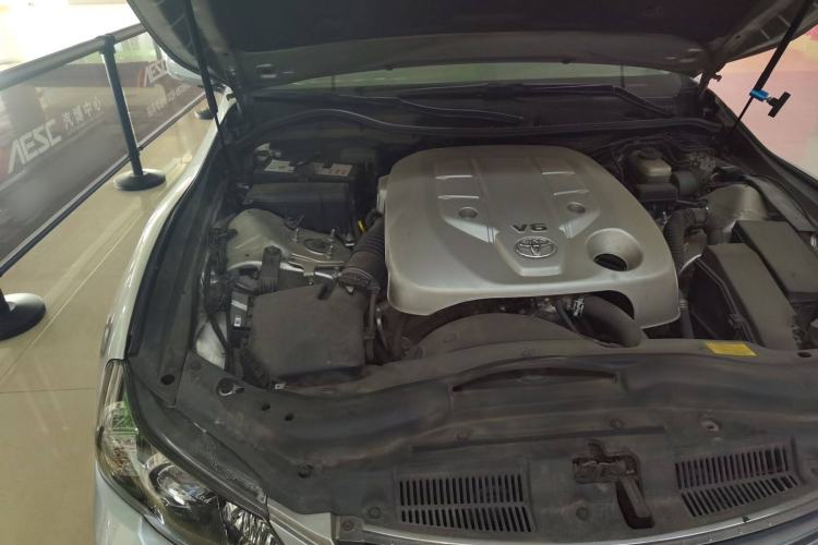 Used Toyota Reiz 2012 2.5V Fengdu Elite Stylish Edition Engine Bay Right