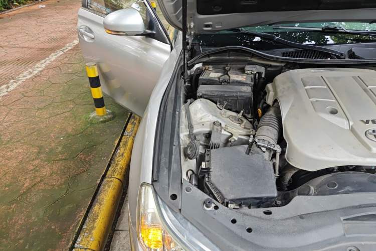 Used Toyota Reiz 2012 2.5V Fengdu Elite Stylish Edition Engine Bay Right